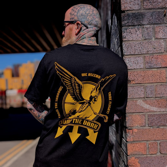 Skull graphic t-shirt with skeleton Icarus design - Organic cotton streetwear t-shirt  back print