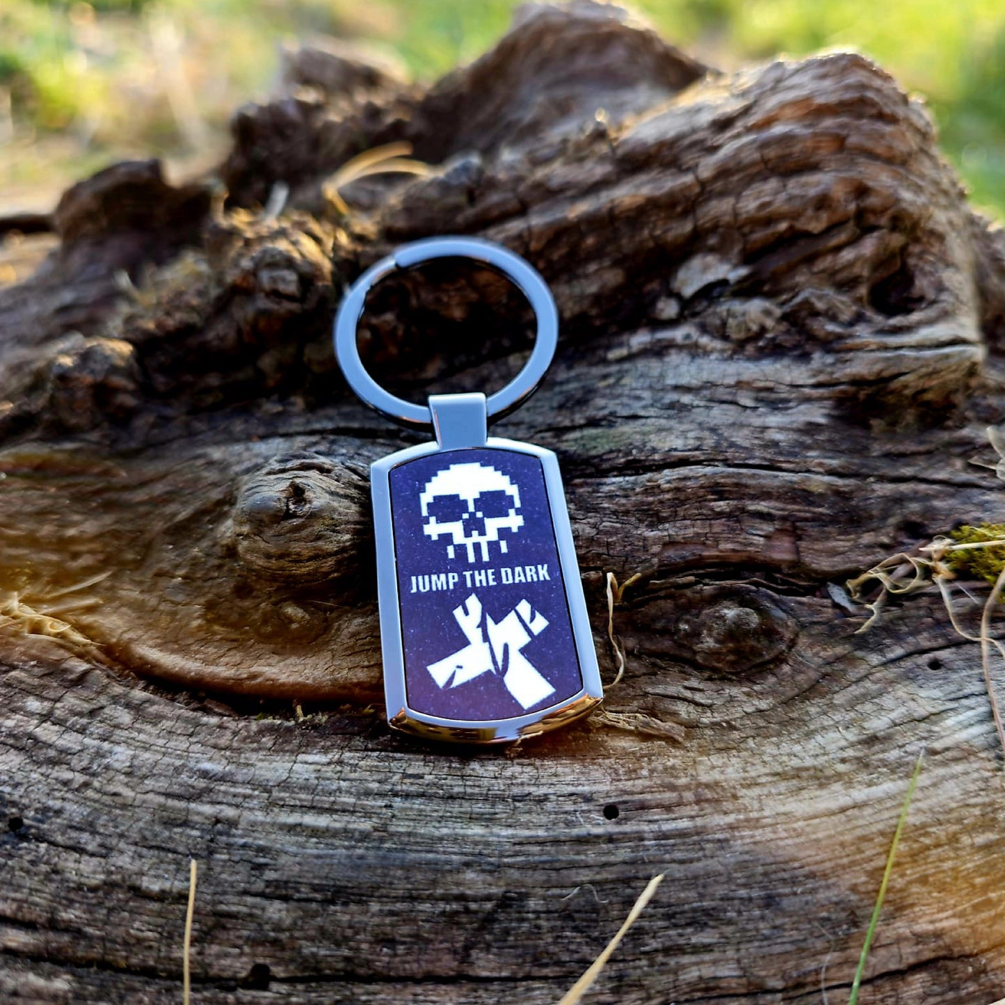 Black Metal Keyring With Skull - Jump The Dark